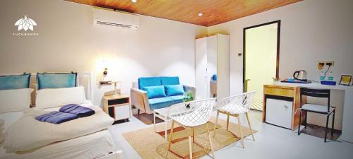 Akola Resort | Cucubanos Villas Bhandardhara - Couple Friendly Luxury Cottages - Lake View