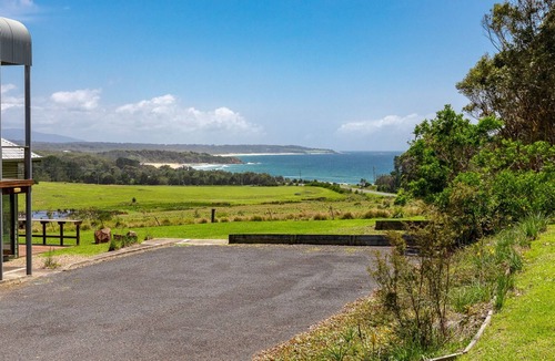 Barragga Bay Cottage | Cuttagee Beach Cottage 2 - Tathra Bermagui Rd 3521