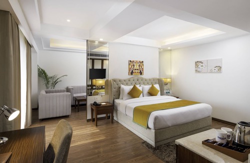 Dehradun Hotel | Cygnett Inn Paras