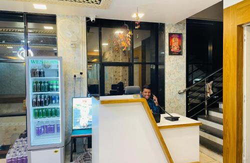 Kagal Hotel | D N J Lodging & Restaurant, Mudhal Titta, Admapur