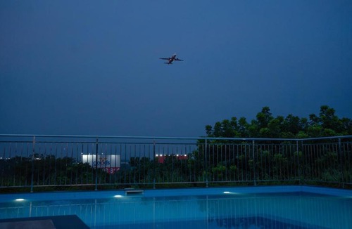 Nedumbassery Apartment | Daffodils Luxury Airport Suites