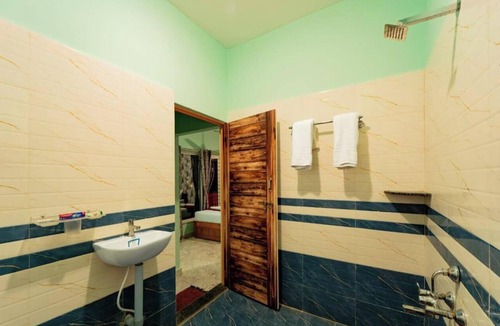Timbholi Hotel | Dandeli Hill View Jungle Stay
