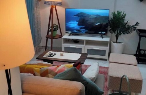 Bandra West Apartment | Dandelion - Bohemian 2 bedroom garden apartment with living room