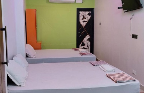 Aduthurai Hotel | Danshika Temple Residency