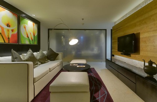 Koramangala Hotel | Davanam Sarovar Portico Suites