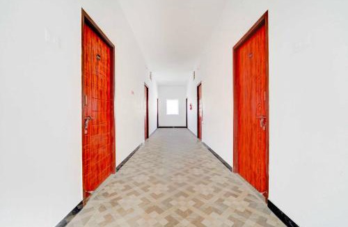 Tirupur Hotel | [Day Stay - 8 AM to 8 PM] Collection O Neelambur Near PSG ITech