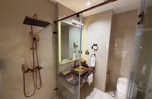 Bavdhan Hotel | De Lush Pune