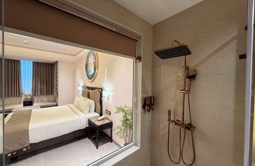 Bavdhan Hotel | De Lush Pune