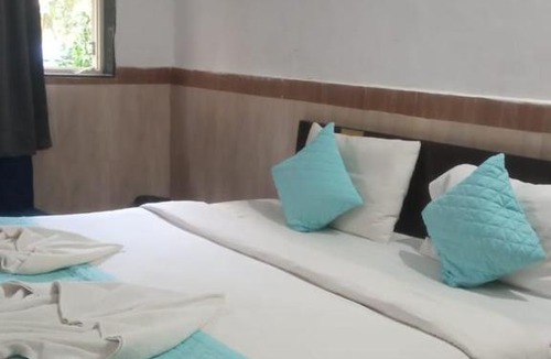 Gauravaddo Hotel | De Ritchita Palace