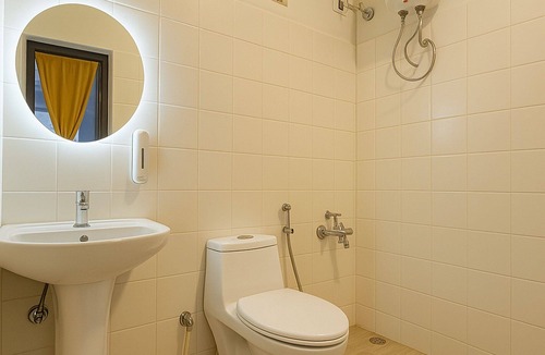 Lakshminarayana Pura Hostel | De Royale Hostelife