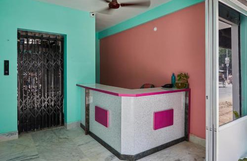 Dumdum House | deb Guest House And Banquet hall