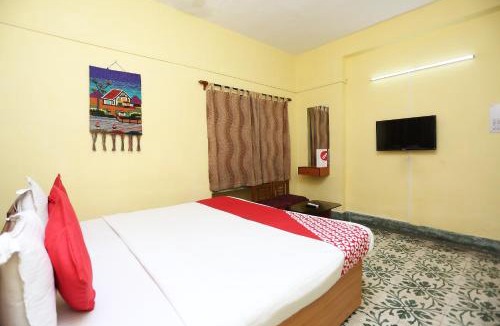 Sector 1 Hotel | Deb's Guest house