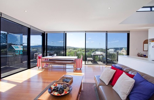 Anglesea House | Debonair 1