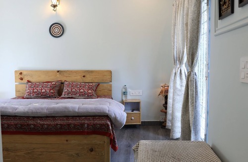 Tehri Bed & Breakfast | DeerWood Cottages