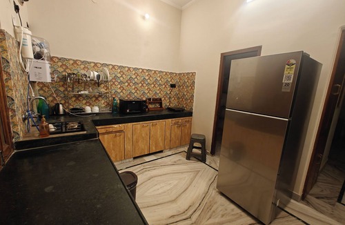 Jaipur House | Delightful bungalow with AC in Jaipur
