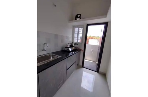 Gachibowli Apartment | Deluxe 1 bhk Near Omega Hospital