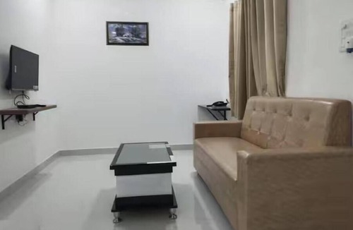 Gachibowli Apartment | Deluxe 1 bhk Near Omega Hospital