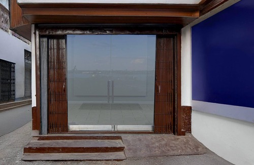 Kolkata House | Deluxe Babu Lal Soni Guest House