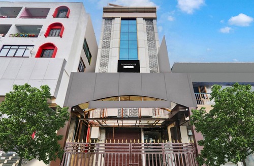 Patna House | Deluxe Kunwar Aalcajars