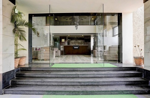 Anand House | Deluxe Townhouse Anand Hotel The Maison