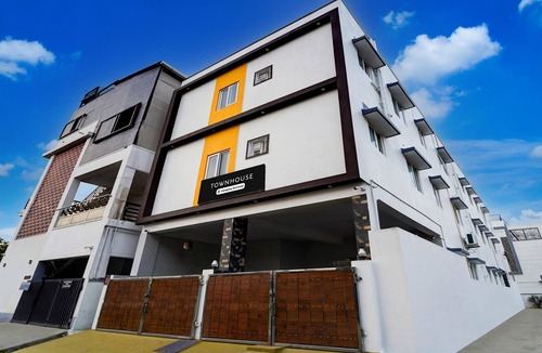 Peelamedu House | Deluxe Townhouse M K Elegance Inn