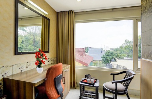 Bullawala House | Deluxe Twin Room Gold Stone Comfort