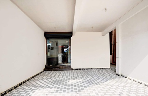 Ambattur House | Deluxe Vinayak Residency Patravakam Inn