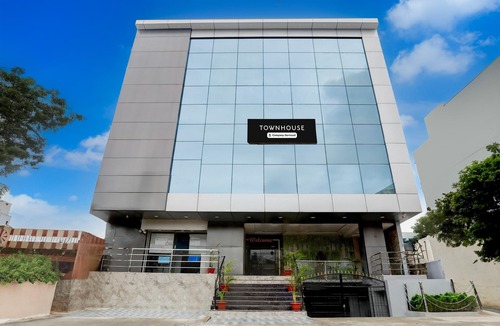 Khammam House | Deluxe With Twin Bed Bluemoon Hotel