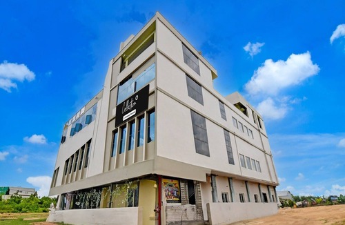 Srikakulam House | Deluxe With Twin Bed Harika Inn