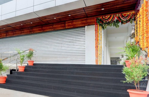 Warangal House | Deluxe with Twin Bed Vishnu Grand Premium Rooms