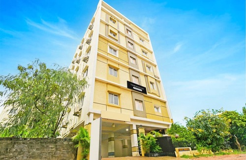 Kondapur House | Deluxe With Twin Bed Rrr Inn
