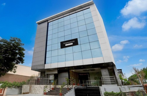 Khammam House | Deluxe with Twin BedBluemoon Hotel