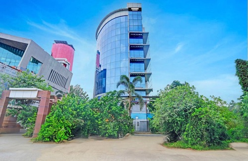 Nagpur House | Deluxe with Twin BedHotel Zero Mile Sitabuldi