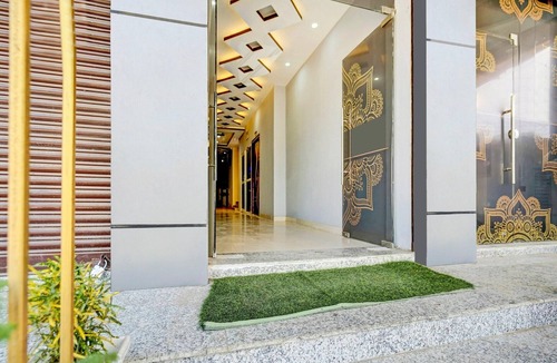 Patna House | DeluxeAnisabad Near Mahavir Sansthan