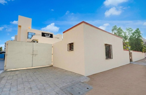 Navsari House | DeluxeHotel Jay Shankar