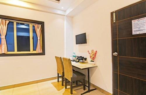 Kolkata House | DeluxeHotel O Baguiati Formerly GR