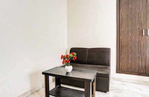 Nashik Road House | DeluxeHotel O Nashik Near Vijay Mamta Theatre