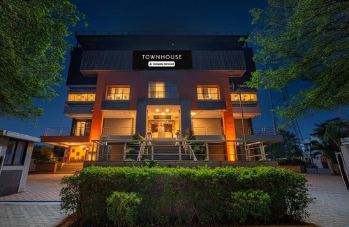 Satara House | DeluxeMatoshree Palace