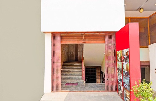 Bengaluru House | DeluxeSrigandhakavalu formerly Chamundeshwari
