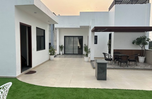 Gurugram Villa | Designer 6 bedroom luxury villa with roof top bar & garden in heart of Gurugram