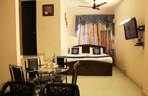 Block E Bed & Breakfast | Destiny House