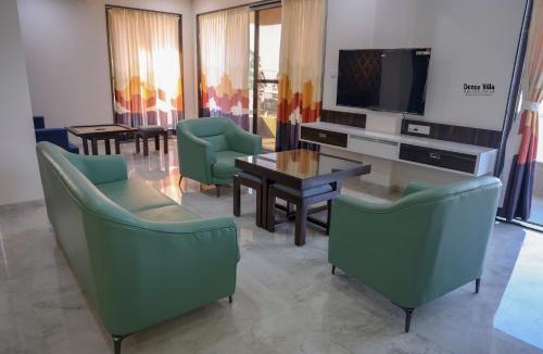 Wai Villa | Detox Valley Villa with Swimming pool & AC