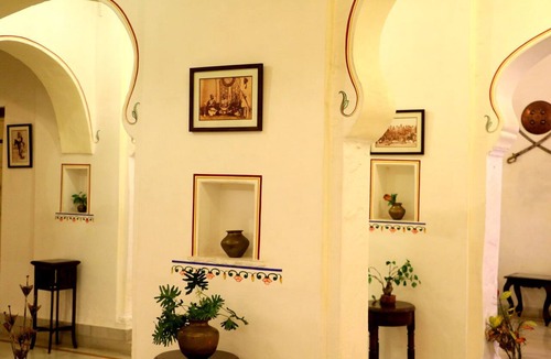 Bundi Hotel | Dev Niwas