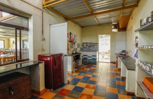 Coonoor Cottage | DEVASHOLA HOMESTAY