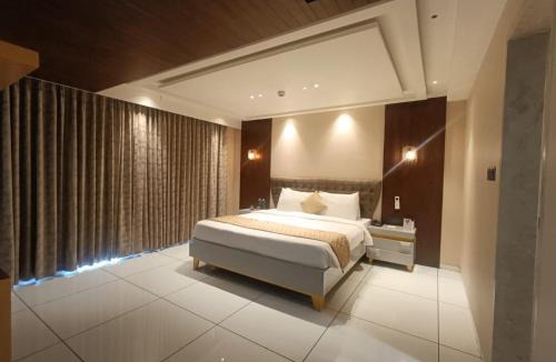 Daman Hotel | Devka Beach Resort