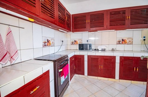 Ukunda Resort | Diani beach finest Private and exclusive holiday retreat offering great deals