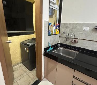 Thite Nagar Apartment | Dio by StayVio Riverfront rd 2bhk Kharadi