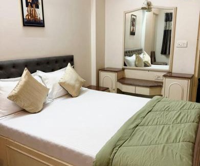 Thane West House | Divine Abode