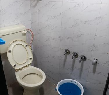 Mumbai Hostel | Divine Homes AC Dormitory