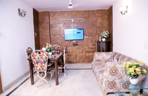 Saket Apartment | Divine India Service Apartment,2Bhk, D-198, Near Max Hospital SAKET